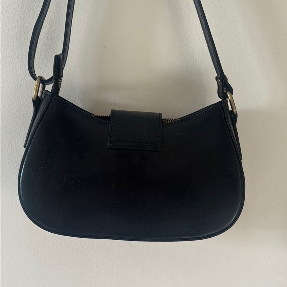 Authentic Italy (Rome) Leather Bag - Picture 4 of 7